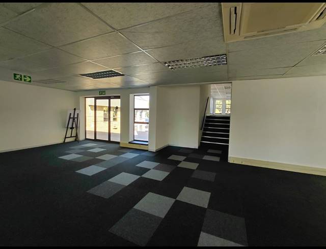 277M² OFFICE TO LET IN HURLINGHAM